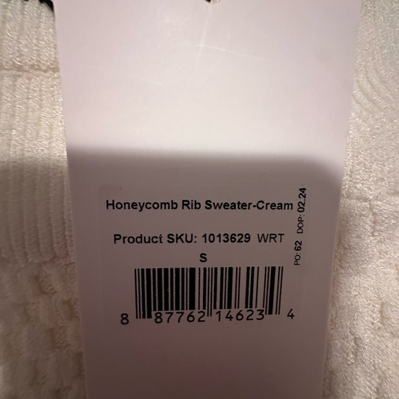 Crewneck lightweight sweater - Picture 3 of 3